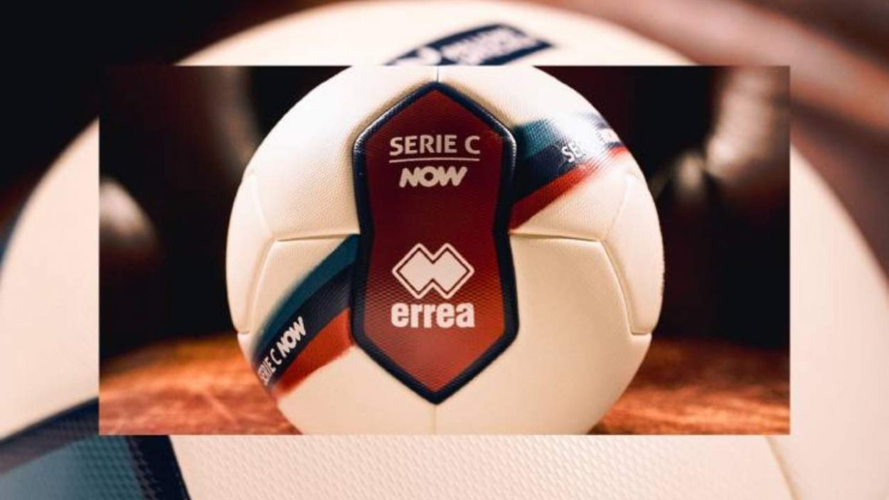 Il pallone della Serie C 2024-2025