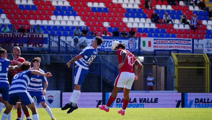 Lescano con la maglia della Triestina