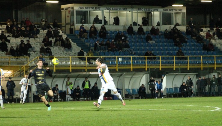 Il gol di Rada durante Pro Sesto-Trento