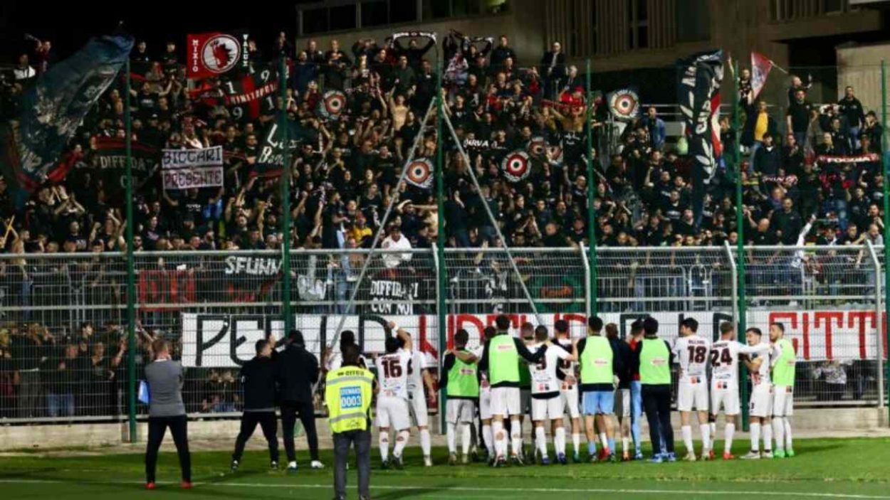 squadra-foggia-Credit_ Calcio Foggia - F. Antonellis copertina