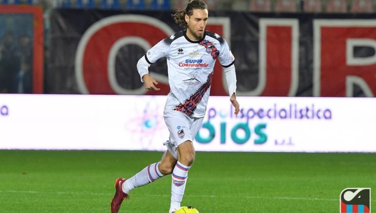 Niccolò Zanellato in azione con la maglia del Catania / Credit: Catania FC / www.lacasadic.com