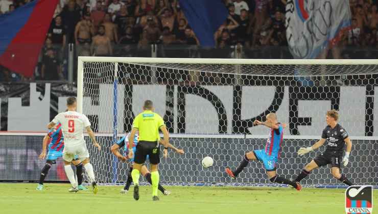 Sturaro in azione con la maglia del Catania