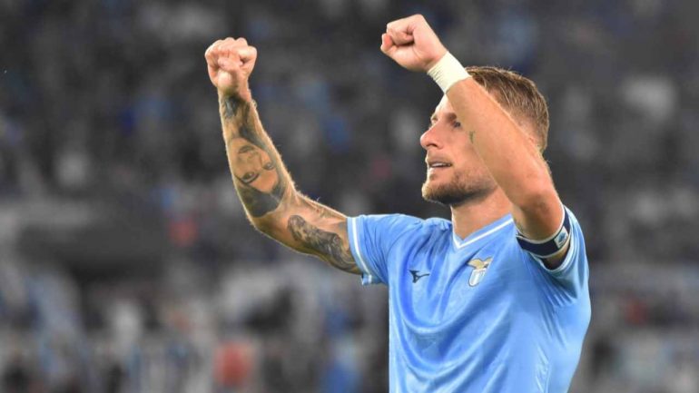 Immobile con maglia Lazio