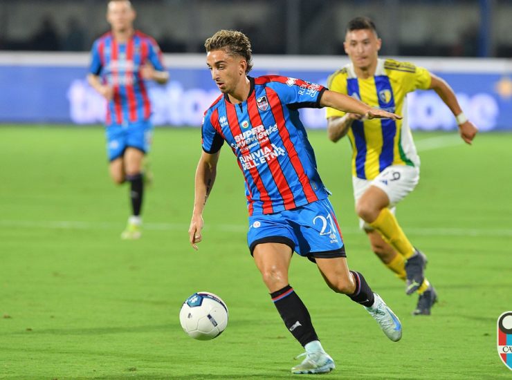 Matteo Stoppa in possesso nel pareggio tra Catania e Cerignola- credit: Catania FC/ www.lacasadic.com