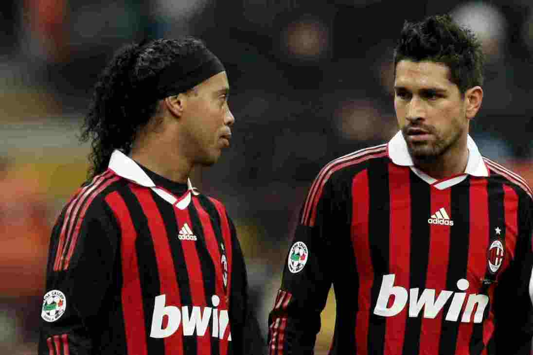 Borriello assieme a Ronaldinho