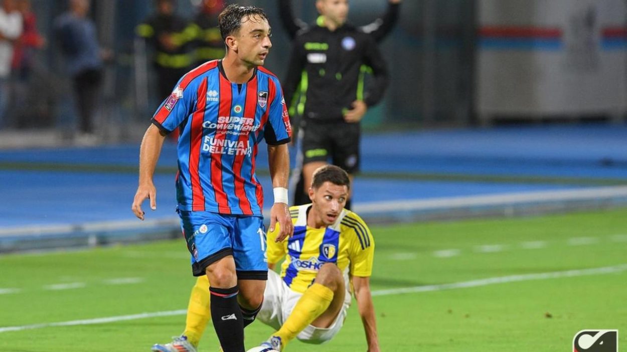 Raimo con la maglia del Catania