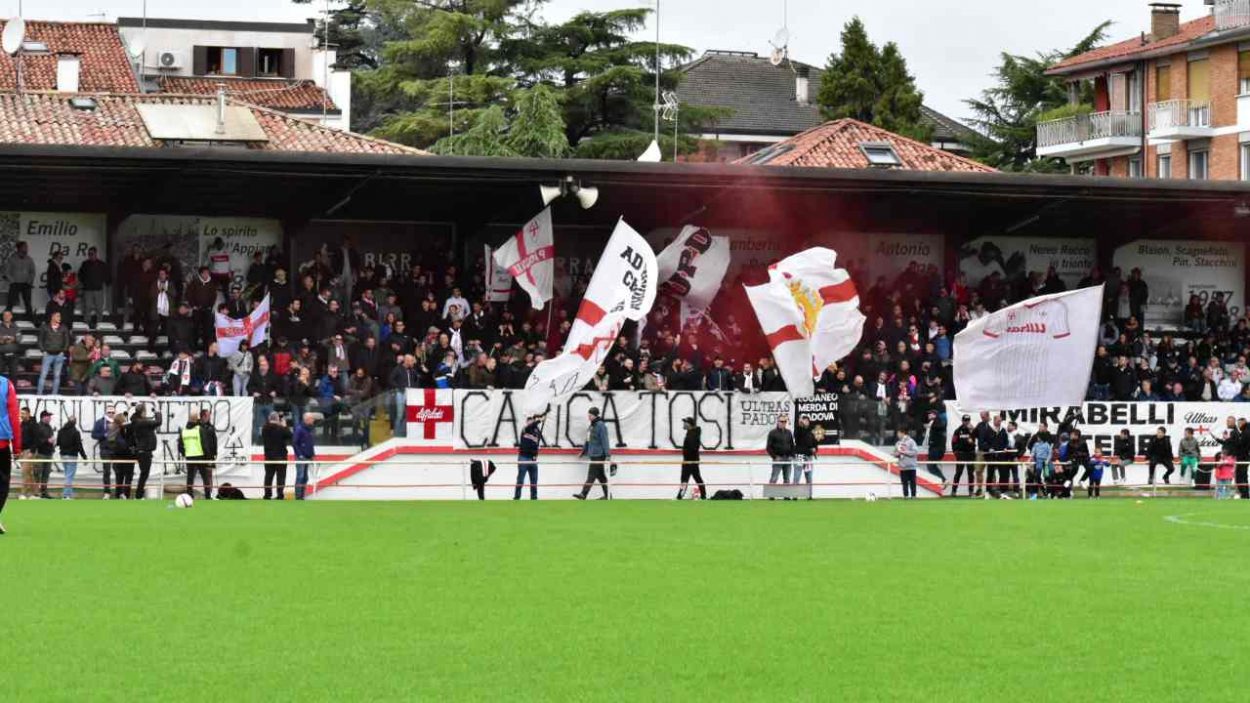 Tifosi padova copertina