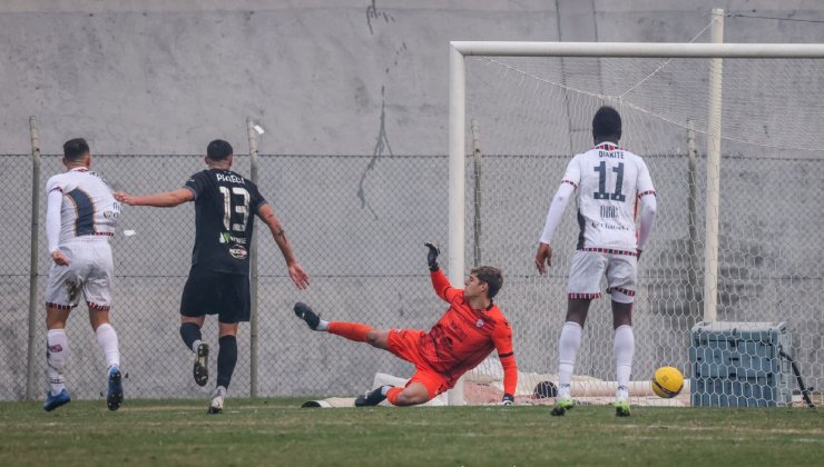 Panelli con la maglia del Carpi