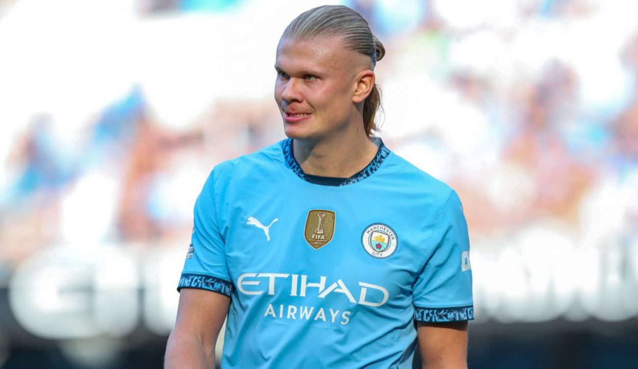 Haaland con la maglia del Manchester City