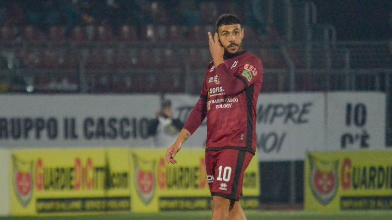 Daniele Ragatzu con la maglia del Pontedera