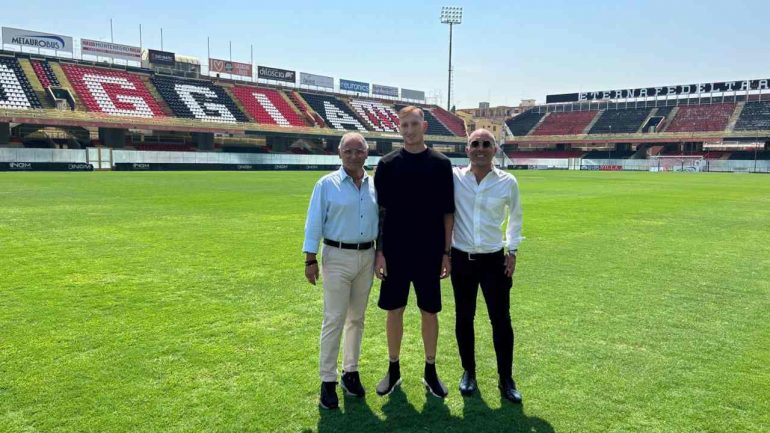 Emmanuele Salines allo stadio Zaccheria _ www.lacasadic.com