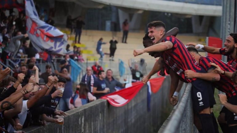 Mattia Rossetti con la maglia del Campobasso (Credit_ Campobasso) _ www.lacasadic.com