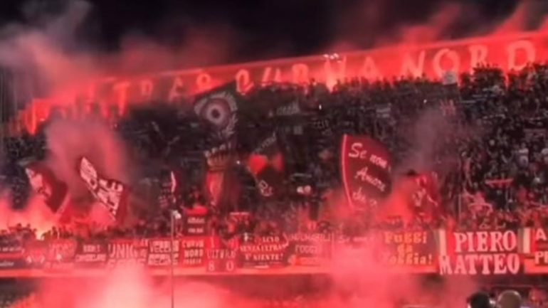 I tifosi del Foggia allo Zaccheria