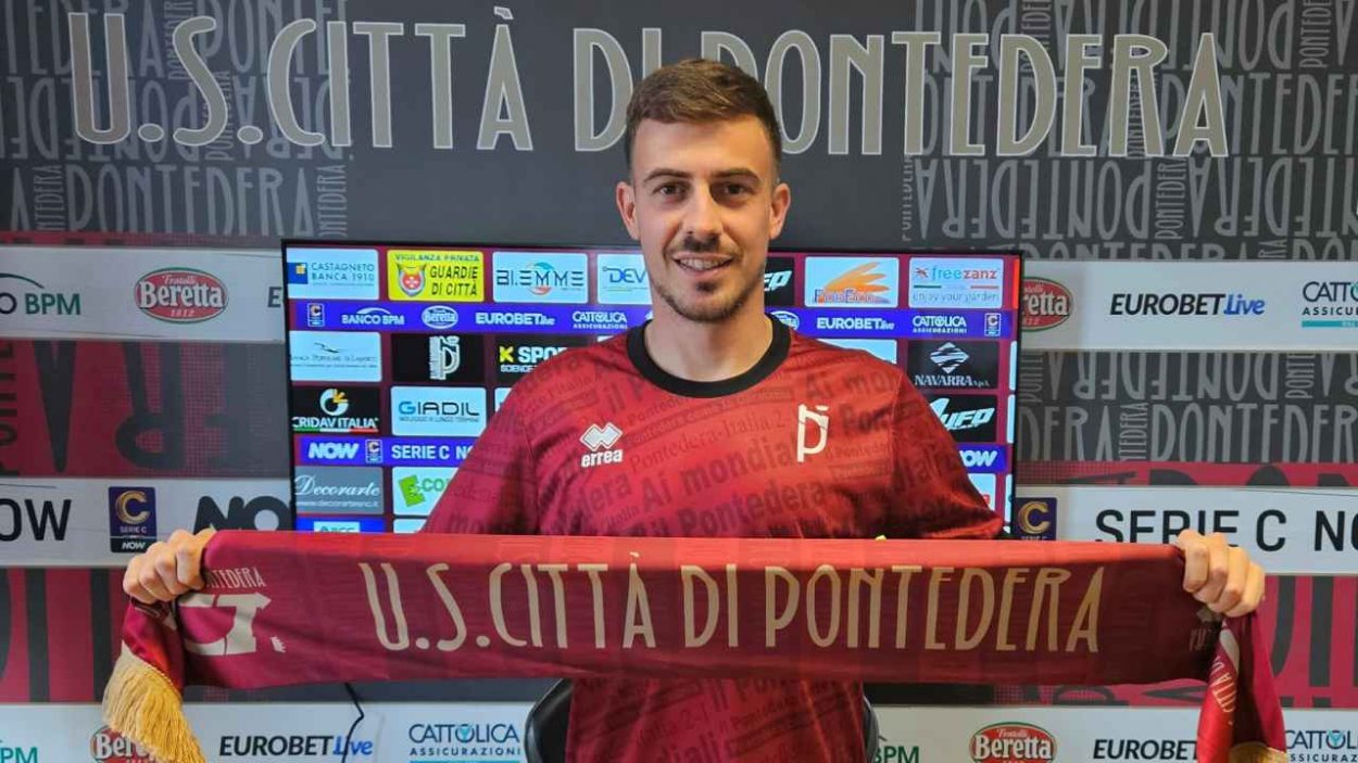 Jacopo Scaccabarozzi, nuovo calciatore del Pontedera - Credits: U.S. Città di Pontedera