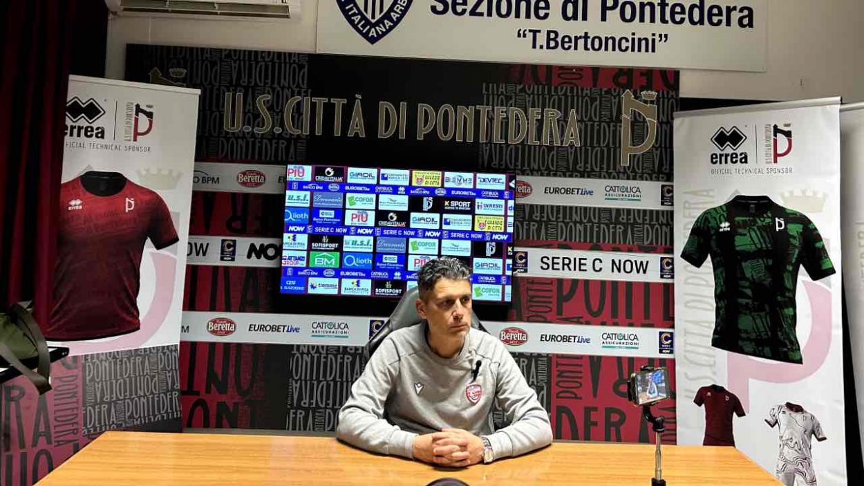 Cristian Serpini in conferenza stampa / cdc / www.lacasadic.com