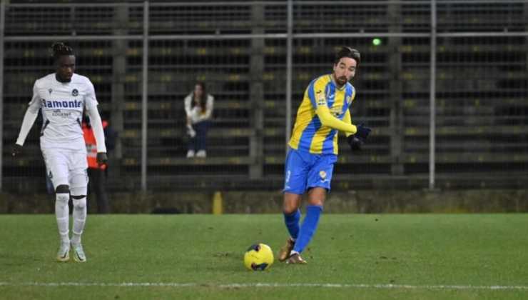 Alessandro Lambrughi con la maglia della Pergolettese - credit: Pergolettese 1932 | lacasadic.com